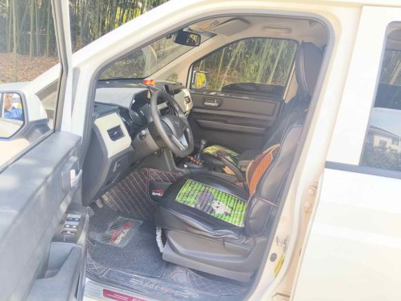 [义乌·浙G] 二手五菱汽车五菱宏光PLUS2019款 1.5T 手动舒适型 7座