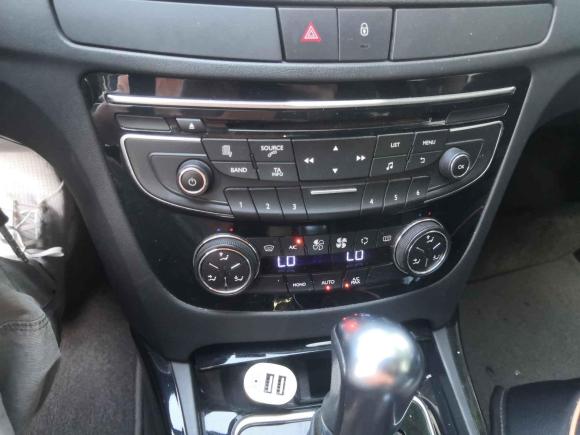 [金华·苏A] 二手标致标致5082012款 2.0L 自动天窗经典版