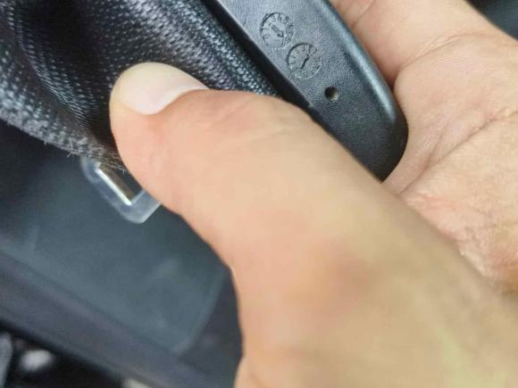 [广州·粤A] 二手奔驰奔驰R级2014款 R 320 4MATIC 商务型