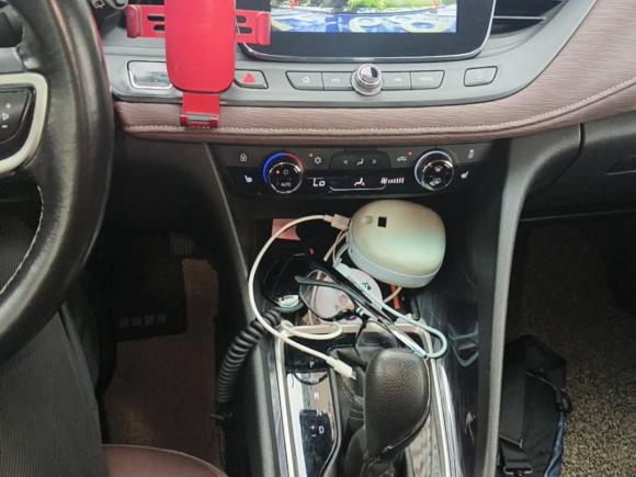 [湖州·浙E] 二手别克别克GL62018款 18T 6座尊贵型