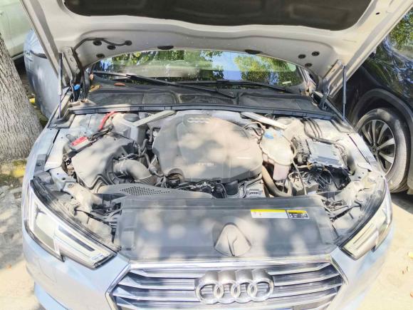 [上海·沪E] 二手奥迪奥迪A4L2018款 30周年年型 40 TFSI 进取型