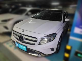 奔驰奔驰GLA2016款GLA200动感型