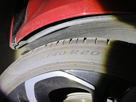 [苏州·苏E] 二手名爵MG Cyberster2024款 520km 传奇四驱版