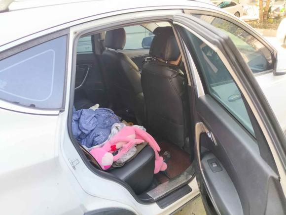 [杭州·浙A] 二手奔腾奔腾X802017款 2.0L 自动技术型