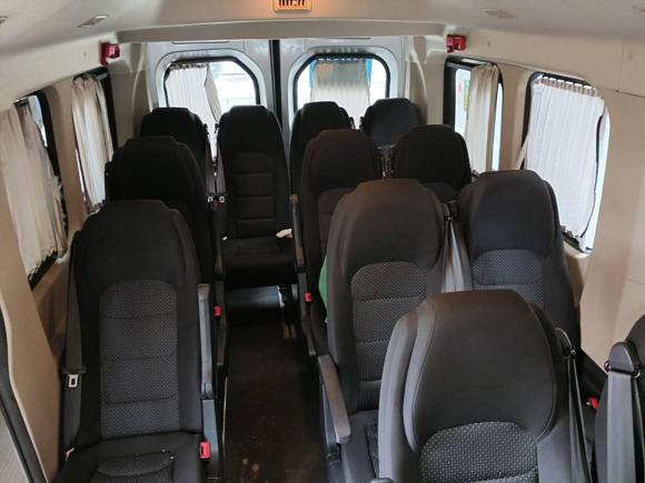 [上海·沪F] 二手上汽大通MAXUS新途V902019款 2.0T手动智达后驱双胎加长轴高顶15座