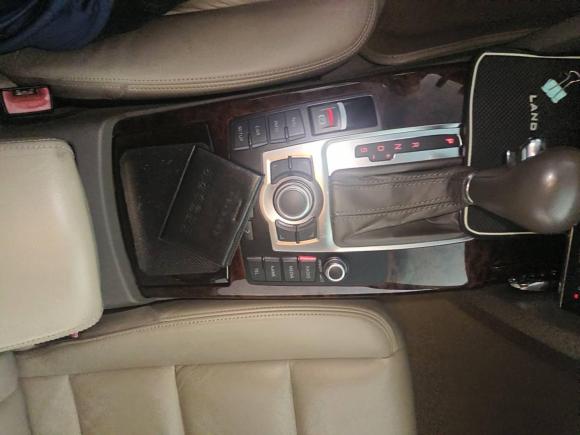 [义乌·浙G] 二手奥迪奥迪A6L2009款 2.8 FSI 舒适娱乐型