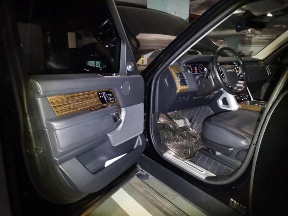 [广州·粤A] 二手路虎揽胜2019款 3.0 SC V6 传世加长版