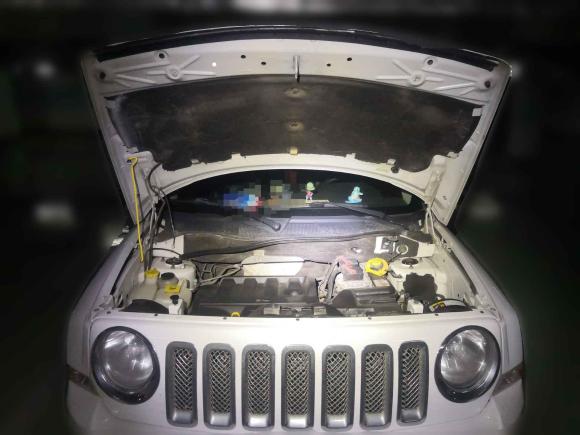 [合肥·鄂A] 二手Jeep自由客2015款 2.0L 运动版