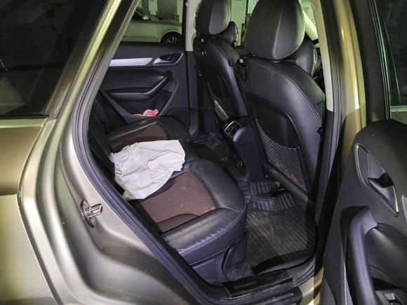 [武汉·鄂A] 二手奥迪奥迪Q32017款 30 TFSI 时尚型