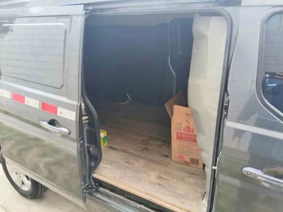 [上海·苏U] 二手金杯金海狮2022款 1.6L 厢货豪华狮 2座