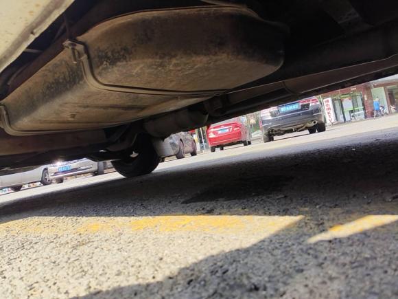 [青岛·鲁B] 二手福特经典全顺2013款 2.8T柴油厢式运输车短轴中顶JX493ZLQ4