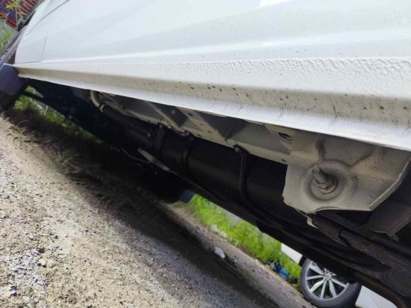 [上海·沪F] 二手福特全顺2023款 2.0T柴油手动厢式货车中轴低顶3座