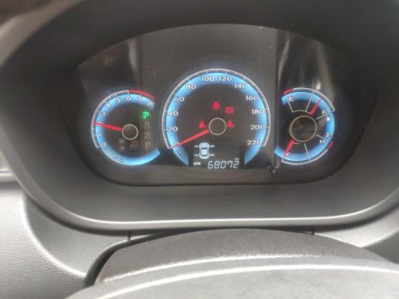 [济南·鲁A] 二手一汽骏派D602015款 1.8L 自动尊贵型