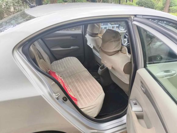 [南昌·赣A] 二手本田锋范经典2008款 1.5L 自动精英版