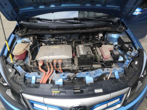 [义乌·浙G] 二手比亚迪比亚迪e52018款 出行版