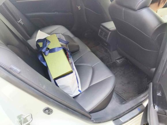 [无锡·苏D] 二手丰田凯美瑞2019款 2.0G 豪华版 国VI