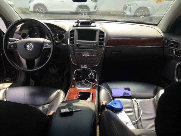 [上海·沪A] 二手别克林荫大道2010款 3.0 豪华版