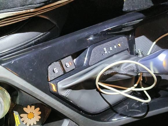 [上海·浙E] 二手荣威荣威i52021款 1.5L CVT铂金版