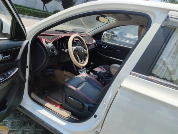 [成都·川T] 二手北汽幻速北汽幻速S32016款 1.5L 手动舒适型 国IV