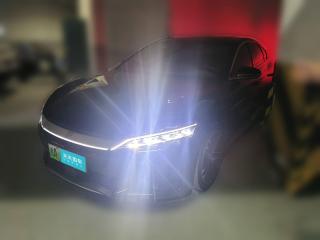 比亚迪汉2023款 EV 冠军版 605KM前驱尊贵型