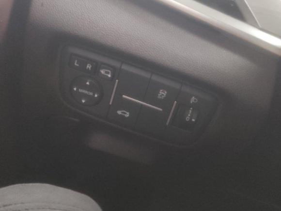 [南昌·赣F] 二手长安逸动2018款 1.6L GDI 手动领尚型