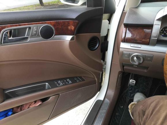 [西安·陕A] 二手大众辉腾2012款 3.0L 行政型