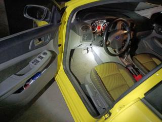 福特福克斯2009款两厢2.0L自动运动型