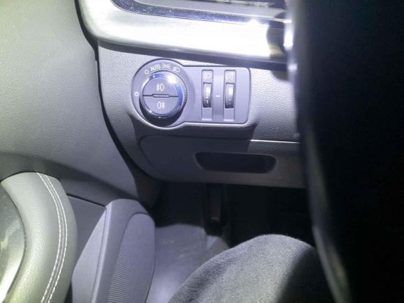 [上海·沪E] 二手雪佛兰迈锐宝2018款 530T 自动风尚版