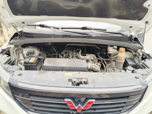 [广州·粤G] 二手五菱汽车五菱宏光PLUS2019款 1.5T 手动豪华型 7座