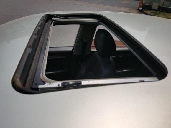 [上海·沪A] 二手荣威荣威i6新能源2017款 45T 混动互联智享版