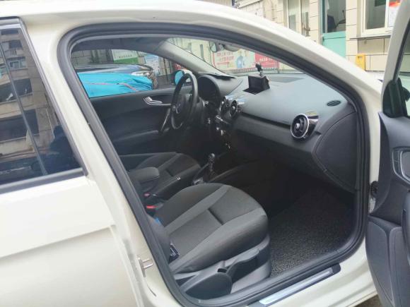 [上海·沪B] 二手奥迪奥迪A12016款 30 TFSI Sportback Design风尚版