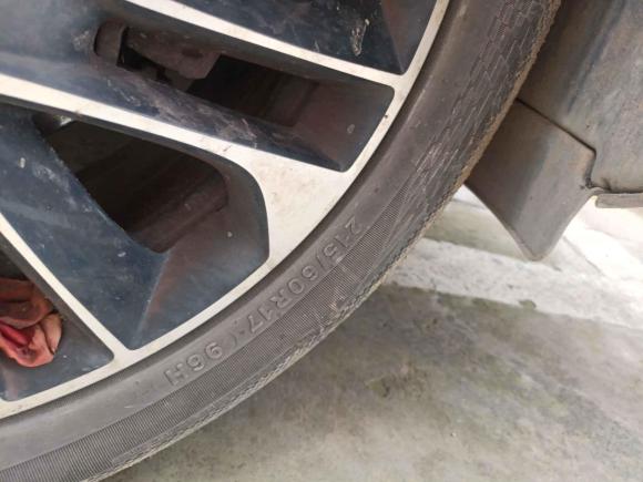 [义乌·皖S] 二手广汽传祺传祺GS42017款 200T 手动两驱精英版