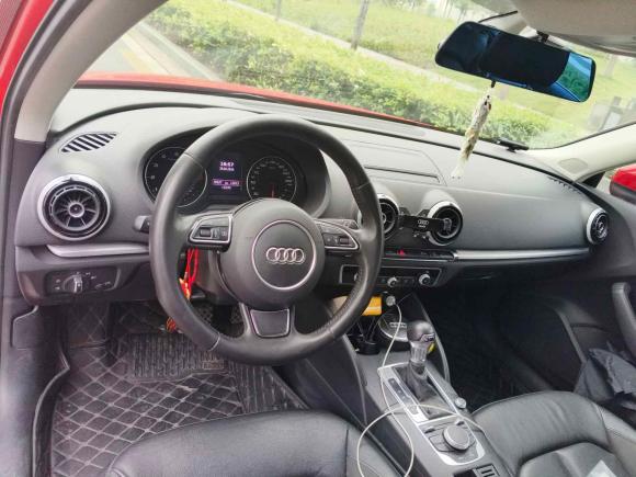 [成都·川A] 二手奥迪奥迪A32015款 Sportback 35 TFSI 百万纪念舒享型