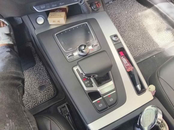 [义乌·浙G] 二手奥迪奥迪Q5L2020款 改款 40 TFSI 荣享时尚型