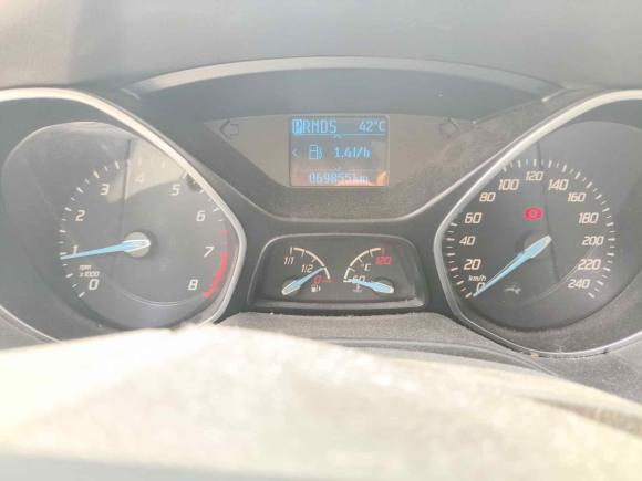 [常州·苏A] 二手福特福克斯2012款 三厢 1.6L 自动风尚型