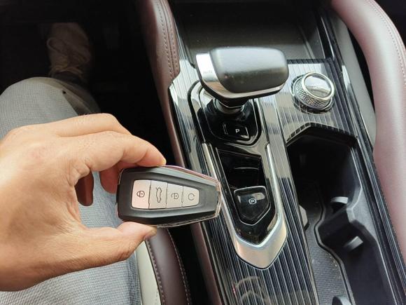 [西安·陕U] 二手吉利汽车星越L2021款 2.0TD 高功自动四驱尊贵型