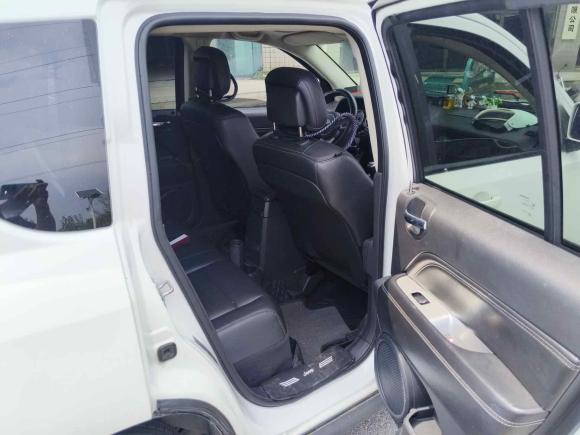 [济南·鲁A] 二手Jeep指南者2014款 2.0L 两驱豪华版