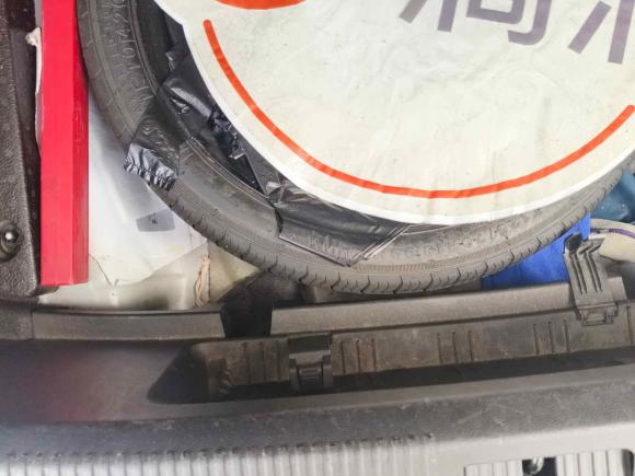 [杭州·浙A] 二手荣威荣威Ei52018款 互联网豪华版