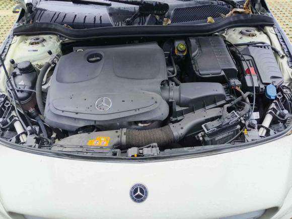 [深圳·粤B] 二手奔驰奔驰CLA2017款 CLA 200 时尚型