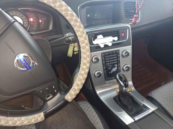 [金华·浙G] 二手沃尔沃沃尔沃S602017款 S60L T3 智行版