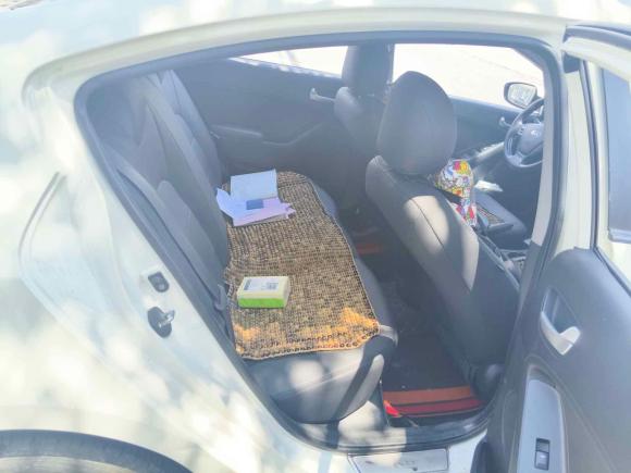 [上海·鲁Q] 二手起亚起亚K32013款 1.6L 自动GL