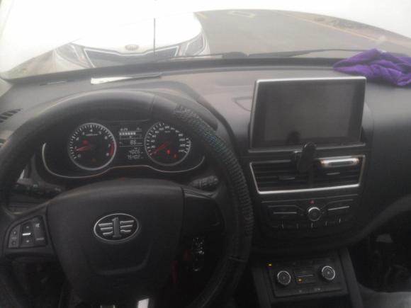 [温州·陕G] 二手奔腾奔腾X402017款 1.6L 手动豪华型