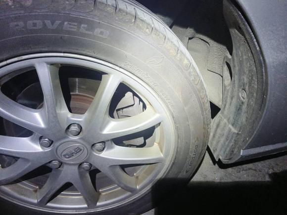 [青岛·鲁U] 二手比亚迪比亚迪M62015款 2.4L 自动豪华型