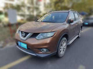 日产奇骏2015款2.0LCVT舒适MAX版2WD