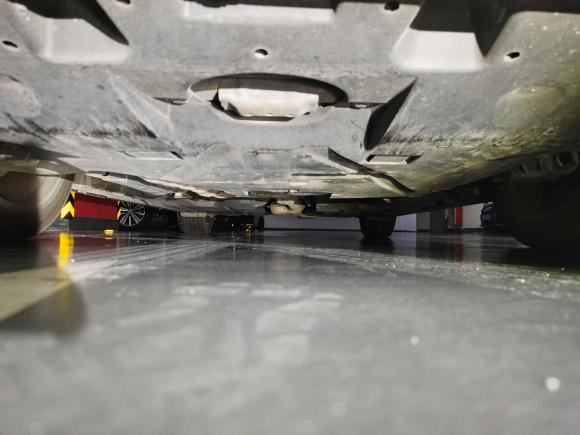 [上海·吉A] 二手斯巴鲁力狮2016款 2.5i 全驱荣耀版