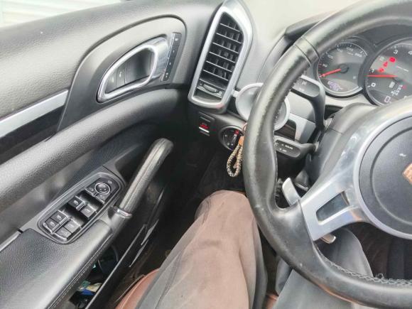 [义乌·浙G] 二手保时捷Cayenne2014款 Cayenne Platinum Edition 3.0T