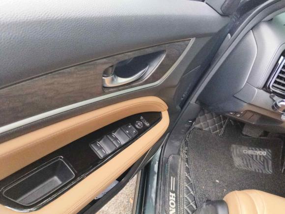 [上海·沪N] 二手本田本田UR-V2020款 370TURBO 四驱尊享版