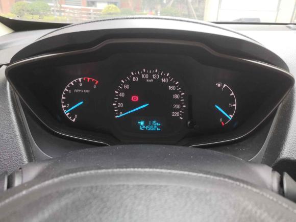 [无锡·苏B] 二手福特福睿斯2015款 1.5L 手动舒适型