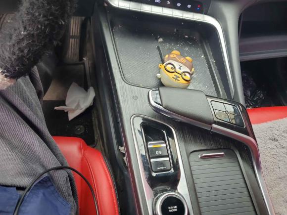 [青岛·鲁B] 二手长安长安UNI-T2020款 1.5T 尊贵型