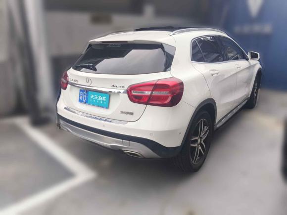 [深圳·粤B] 二手奔驰奔驰GLA2016款 GLA 220 4MATIC 时尚型